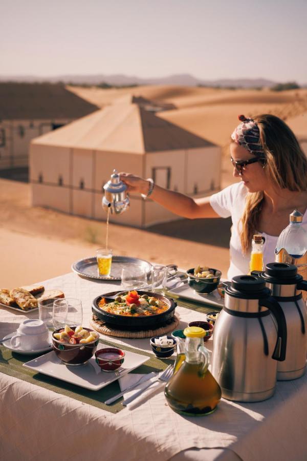 Hotel Asama Luxury Camp à Merzouga Extérieur photo