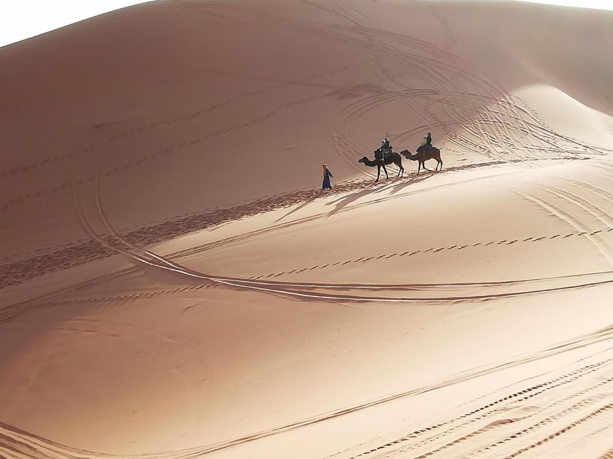 Hotel Asama Luxury Camp à Merzouga Extérieur photo